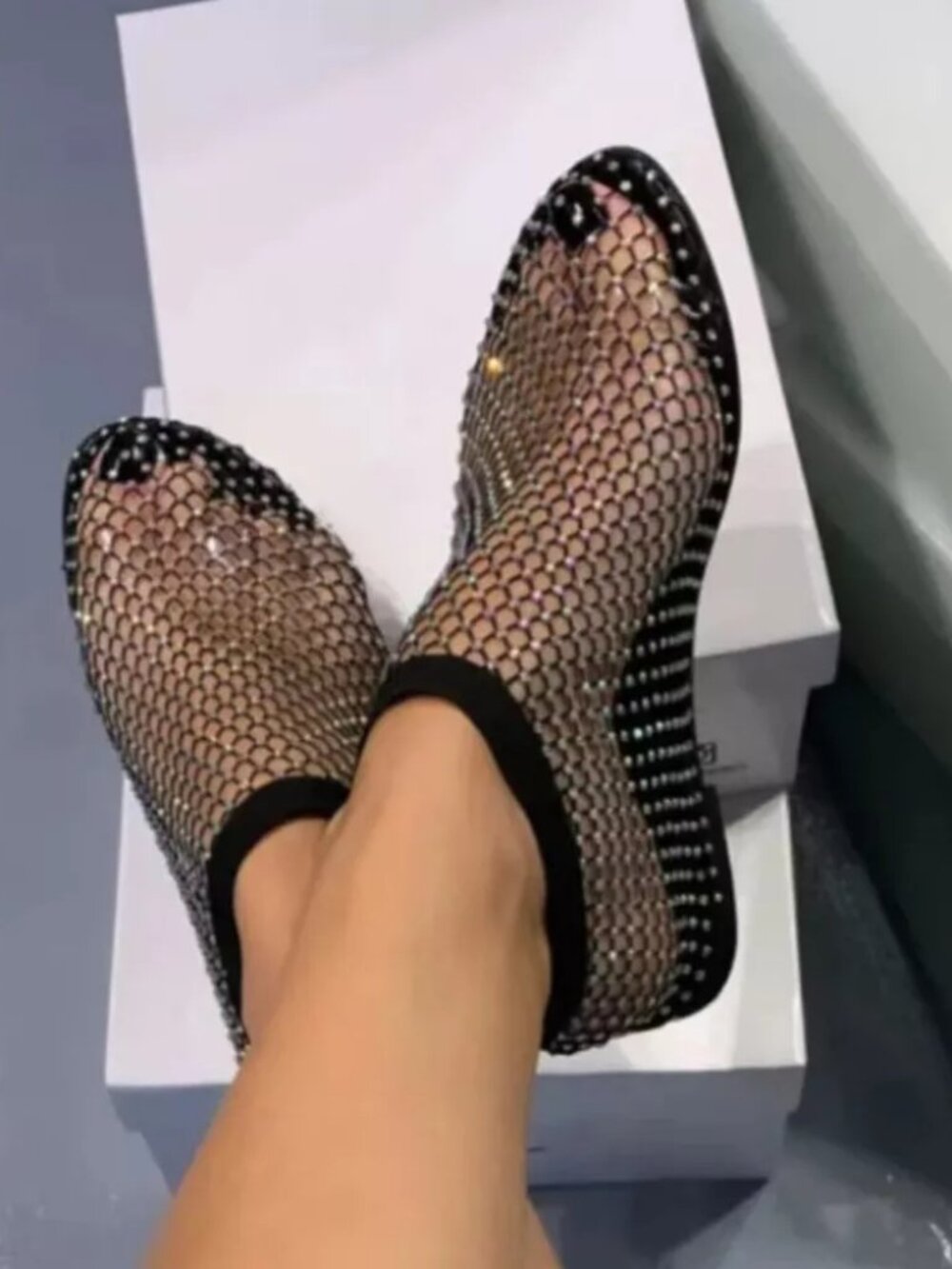 Round Toe Hollow Out Slip-Ons